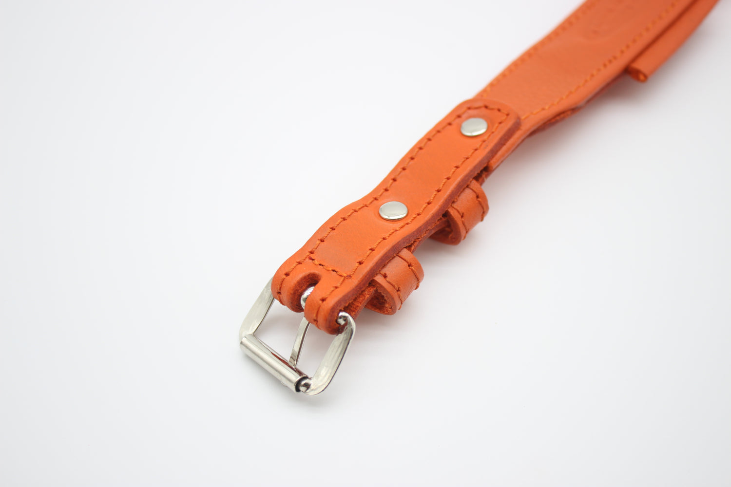 FinestPaw_Halsband_Flechtkunst_papaya_m_silber_back