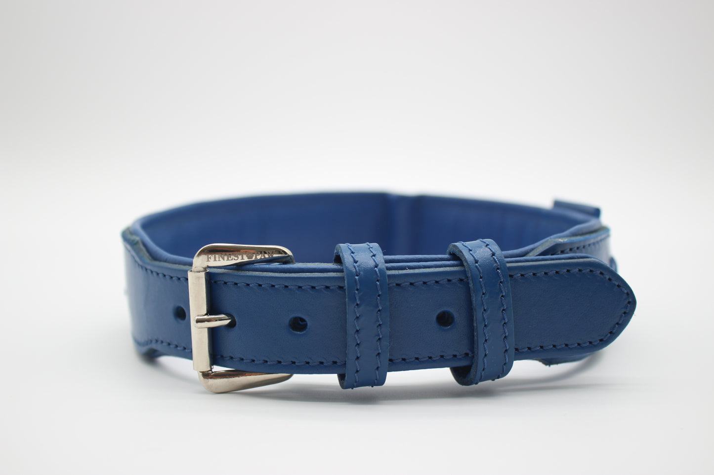 FinestPaw_Halsband_Flechtkunst_royalblau_m_silber_front