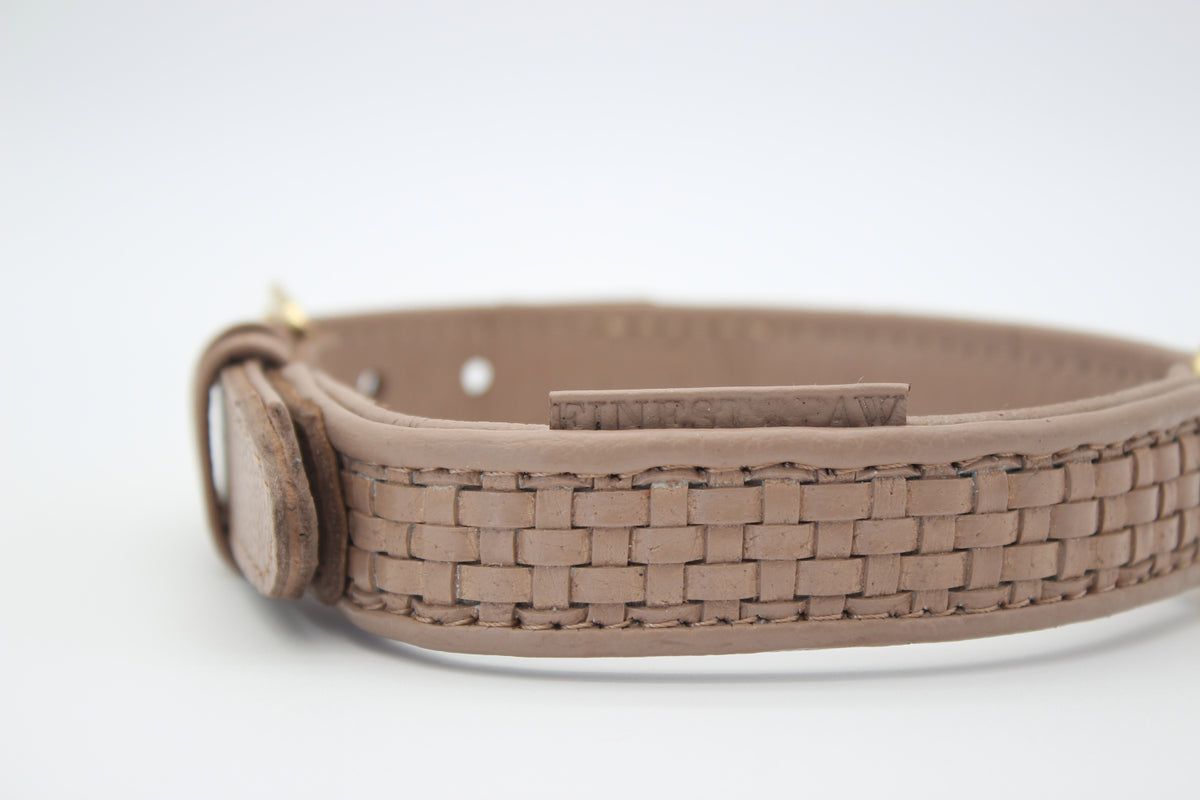 FinestPaw_Halsband_Signature_puder_m_gold_logo