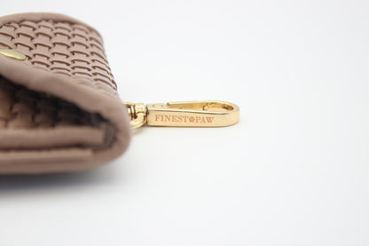 FinestPaw_Hundetuetenhalter_Signature_Slim_puder_all_haken