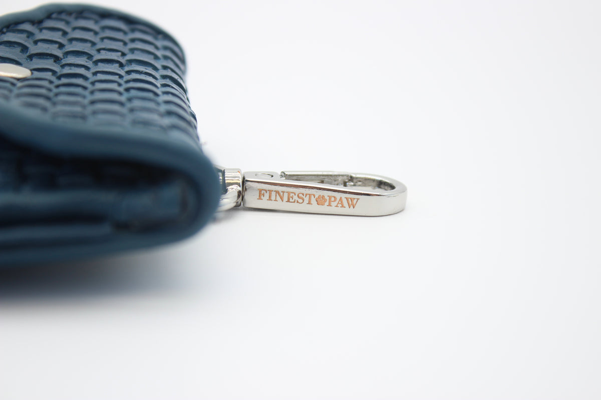 FinestPaw_Hundetuetenhalter_Signature_Slim_royalblau_all_haken