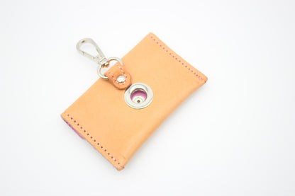 FinestPaw_Hundetuetenhalter_Soft_Slim_beige-rosa_silber_back