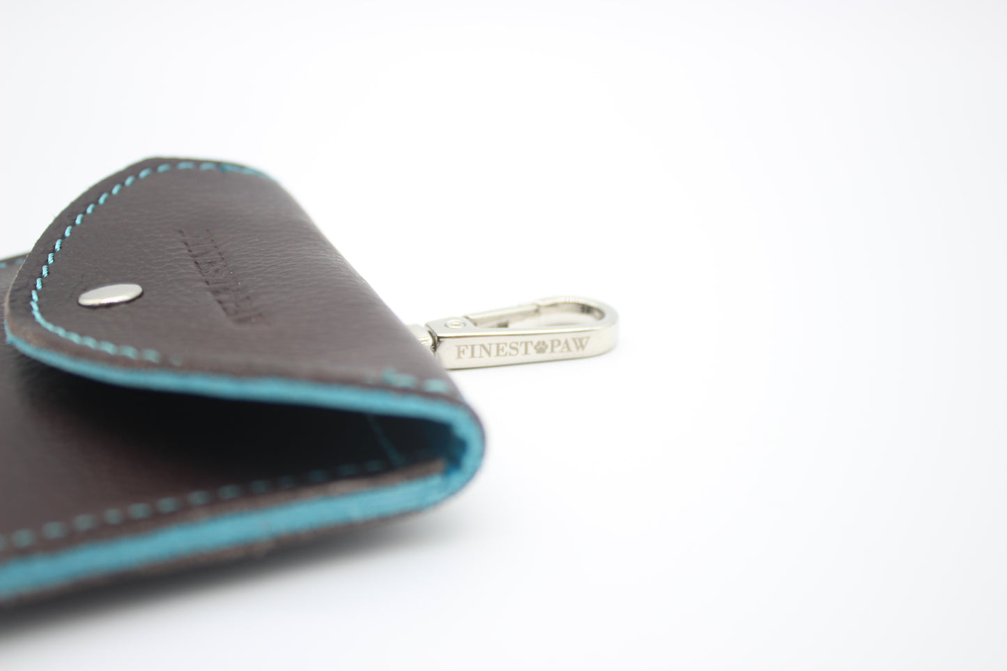 FinestPaw_Hundetuetenhalter_Soft_Slim_braun-tuerkis_silber_haken