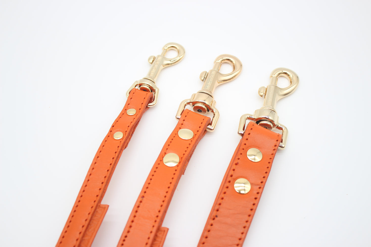 FinestPaw_Leine_Flechtkunst_Fuehrleine_papaya_all_all_gold_3karabiner