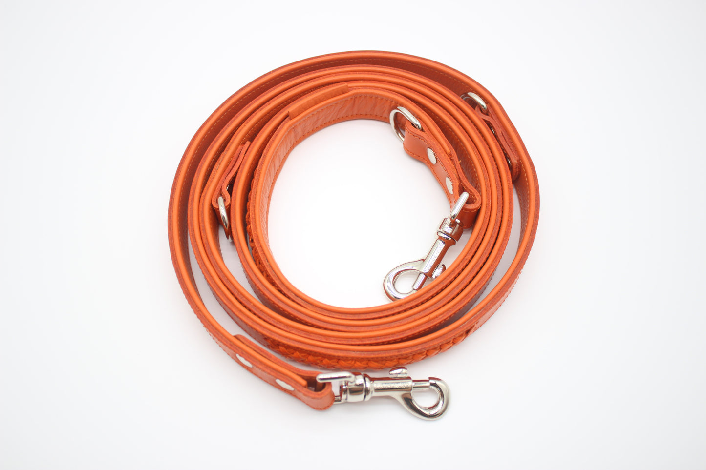 FinestPaw_Leine_Flechtkunst_Fuehrleine_papaya_all_all_silber_oben