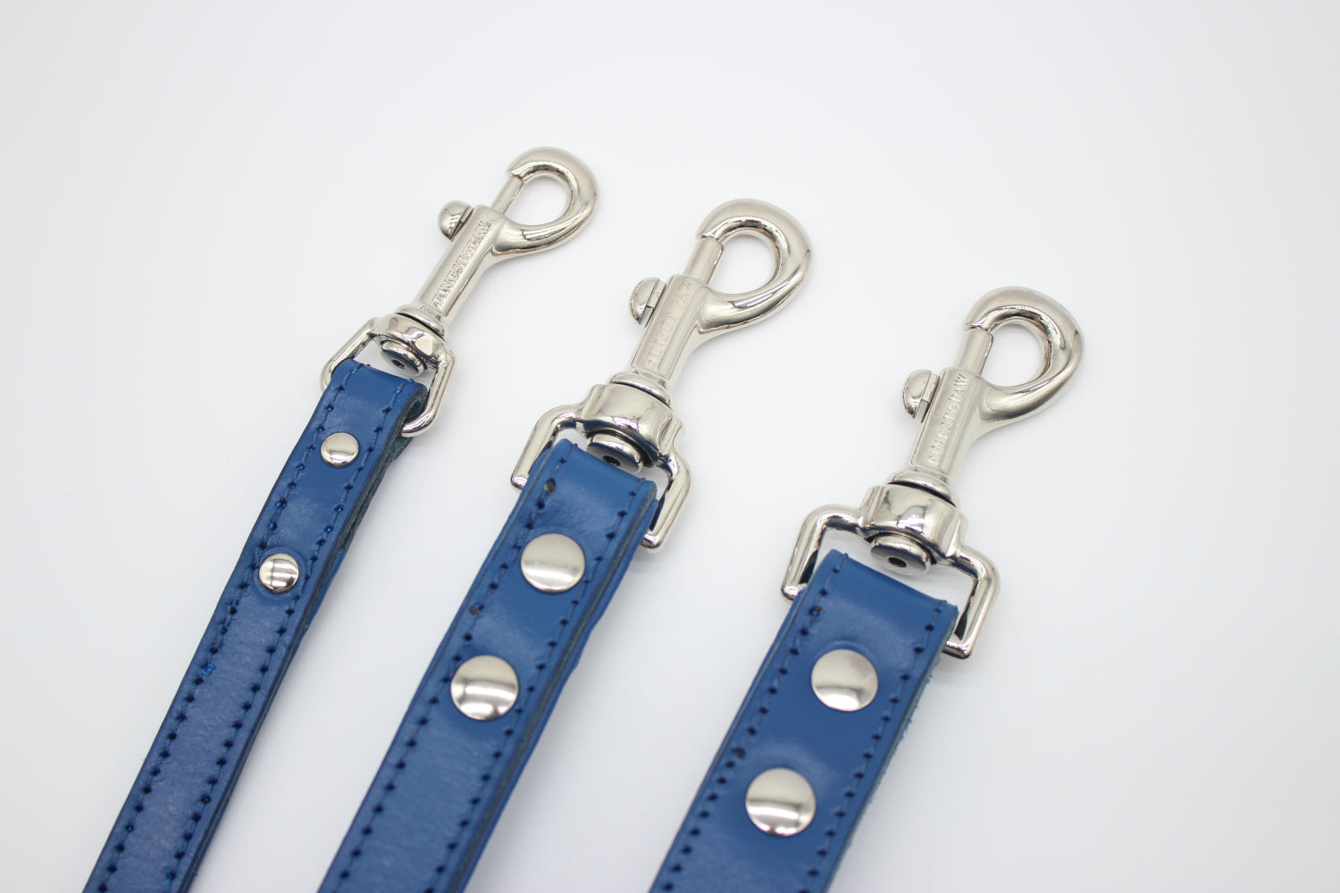 FinestPaw_Leine_Flechtkunst_Fuehrleine_royalblau_all_all_silber_3karabiner