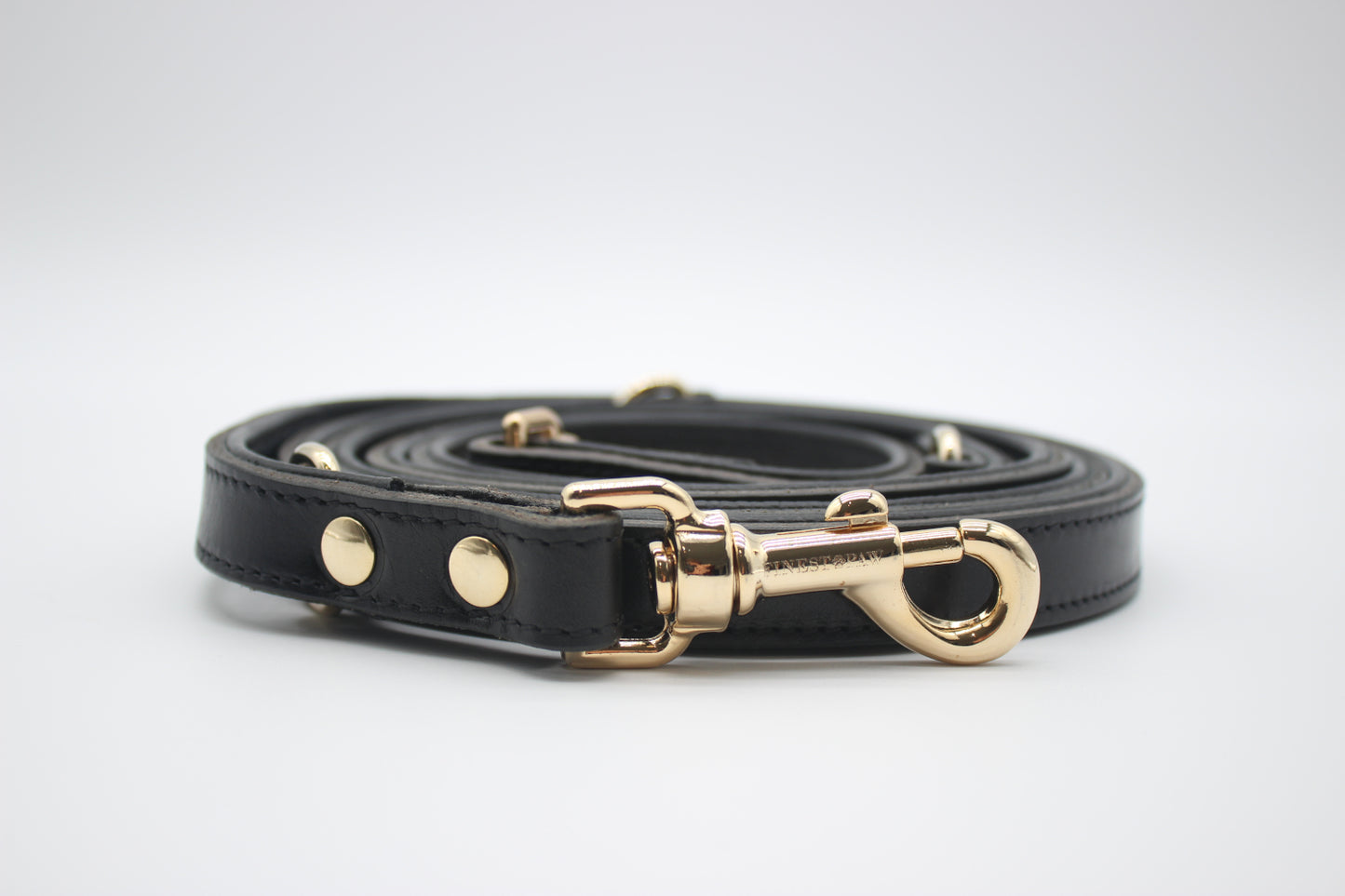 FinestPaw_Leine_Flechtkunst_Fuehrleine_schwarz_all_all_gold_front