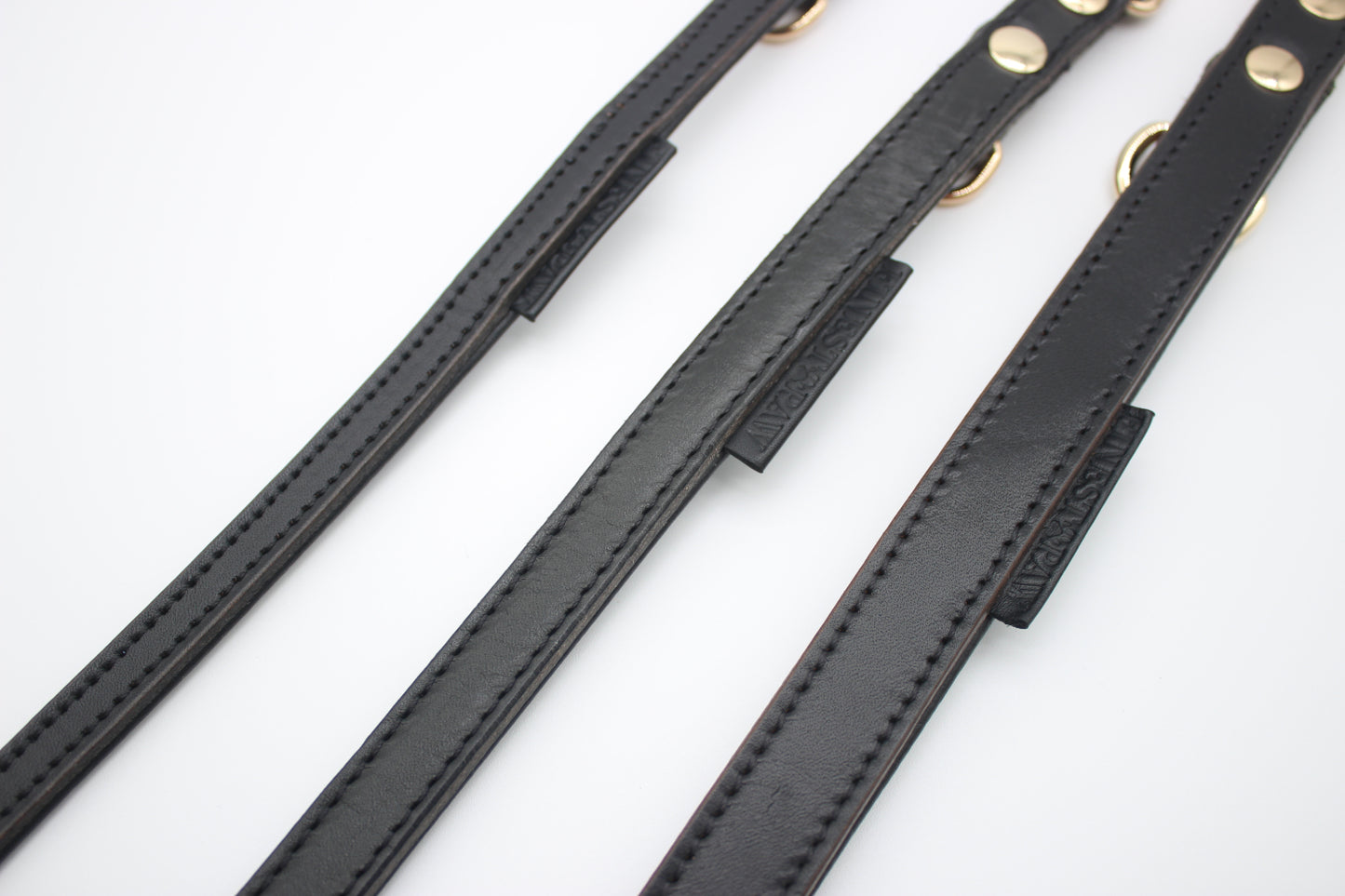 FinestPaw_Leine_Klassik_Premium_Fuehrleine_schwarz_all_all_gold_3logos